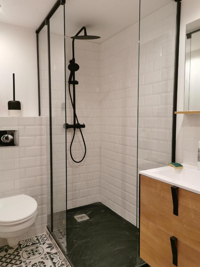 Gite 2 Chambres Avec Piscine Sernhac Eksteriør bilde