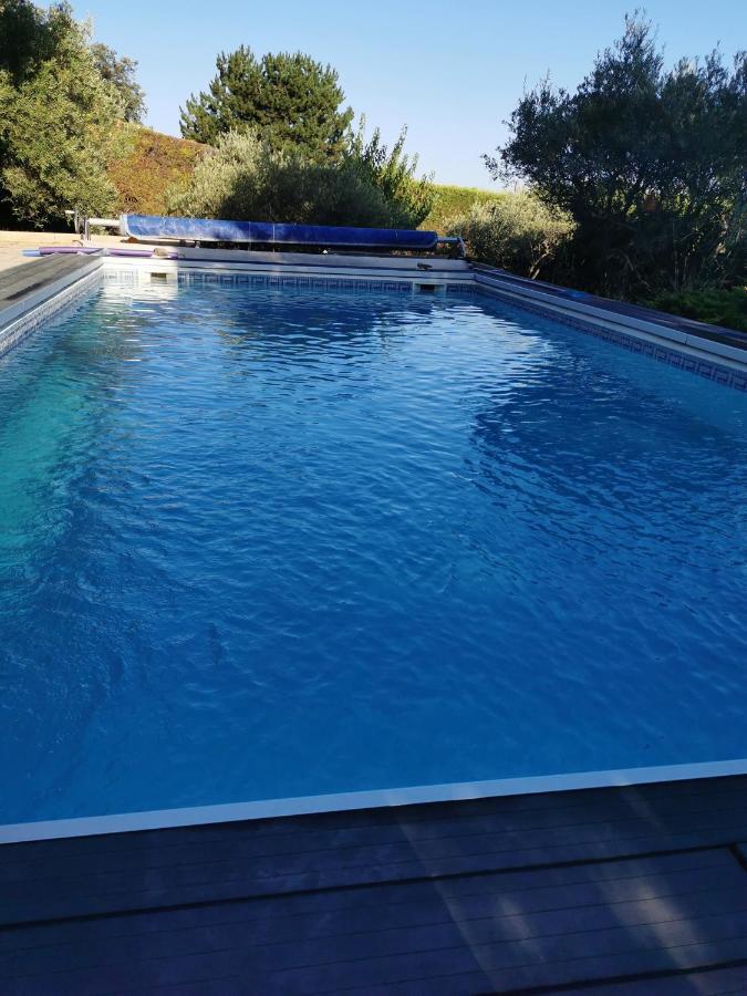 Gite 2 Chambres Avec Piscine Sernhac Eksteriør bilde